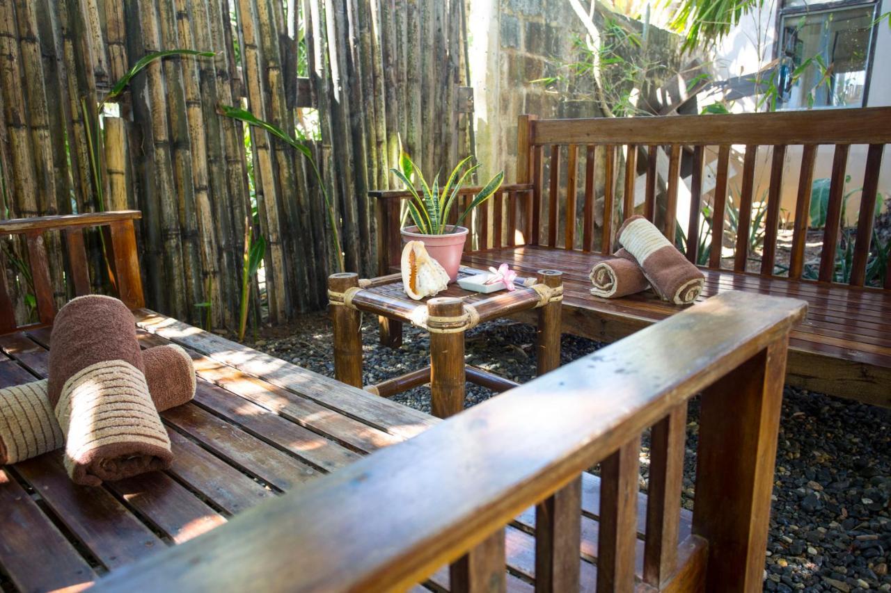 Reef Retreat Resort Balabag  Exterior foto